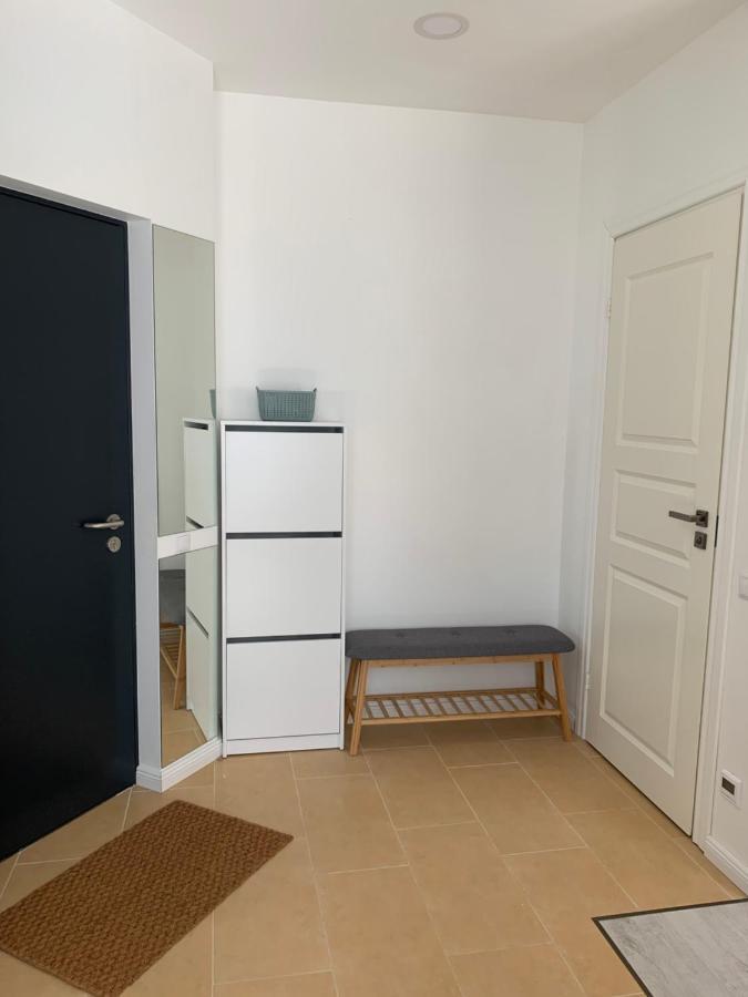 Brand New Well Planned Small Apartment Riga Ngoại thất bức ảnh